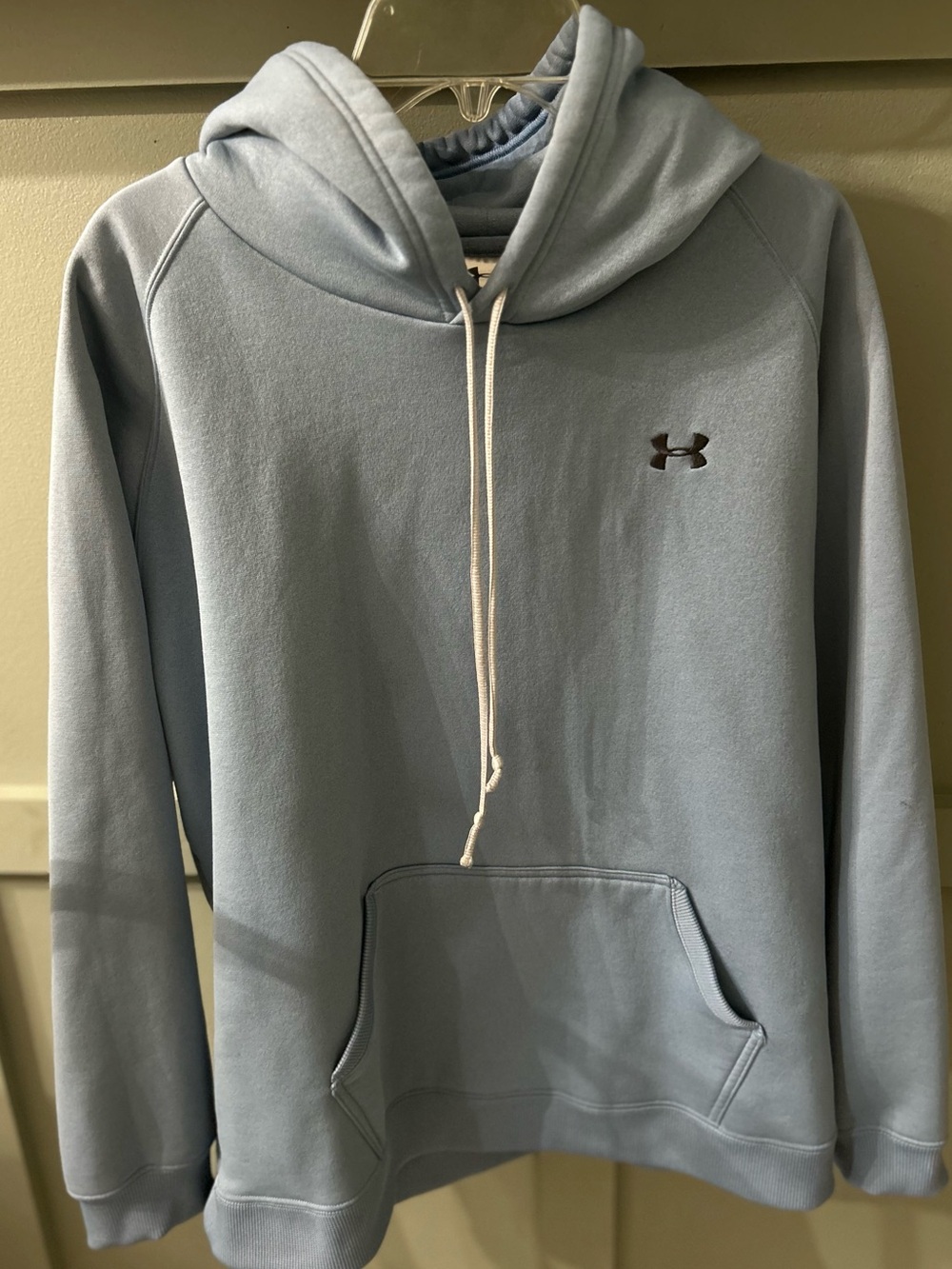 Under Armour women’s Light Blue Pullover Hoodie
